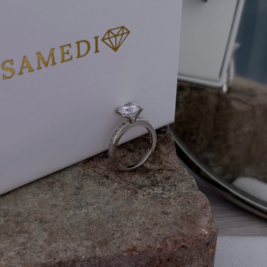 Amara Ring