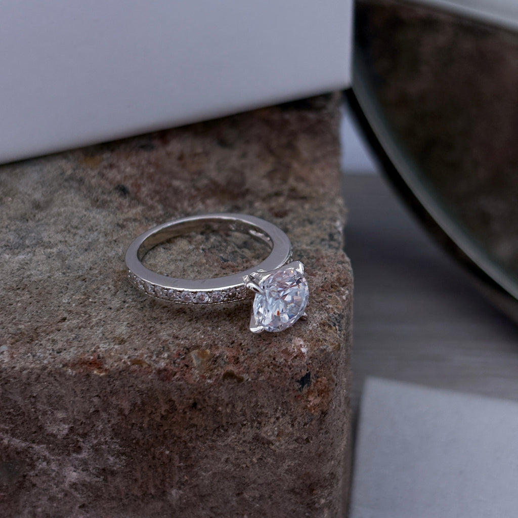 Amara Ring