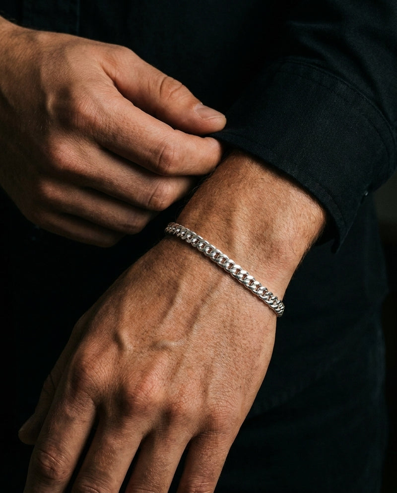 Onyx Cuban bracelet in solid 925 sterling silver, worn on the wrist